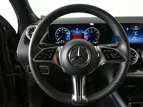 Certified 2026 Mercedes-Benz GLA 250 image 2