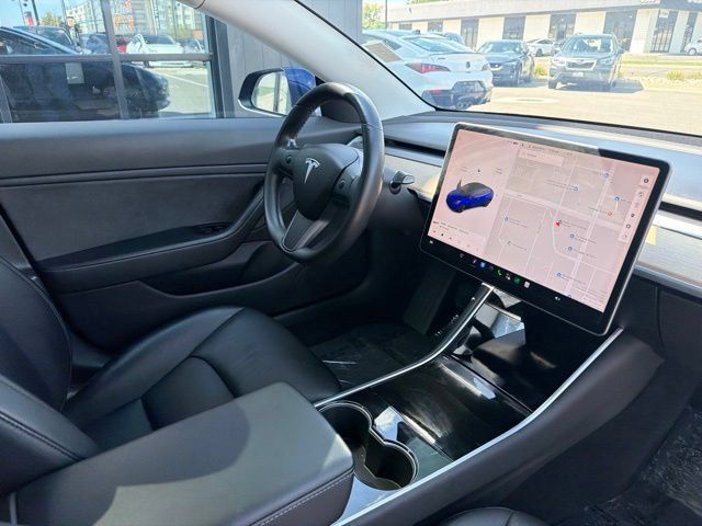 Used 2018 Tesla Model 3 Long Range RWD image 12