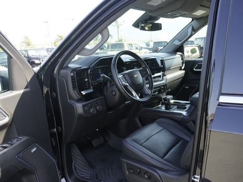 Used 2023 Chevrolet Silverado 1500 LTZ AWD/4WD image 20