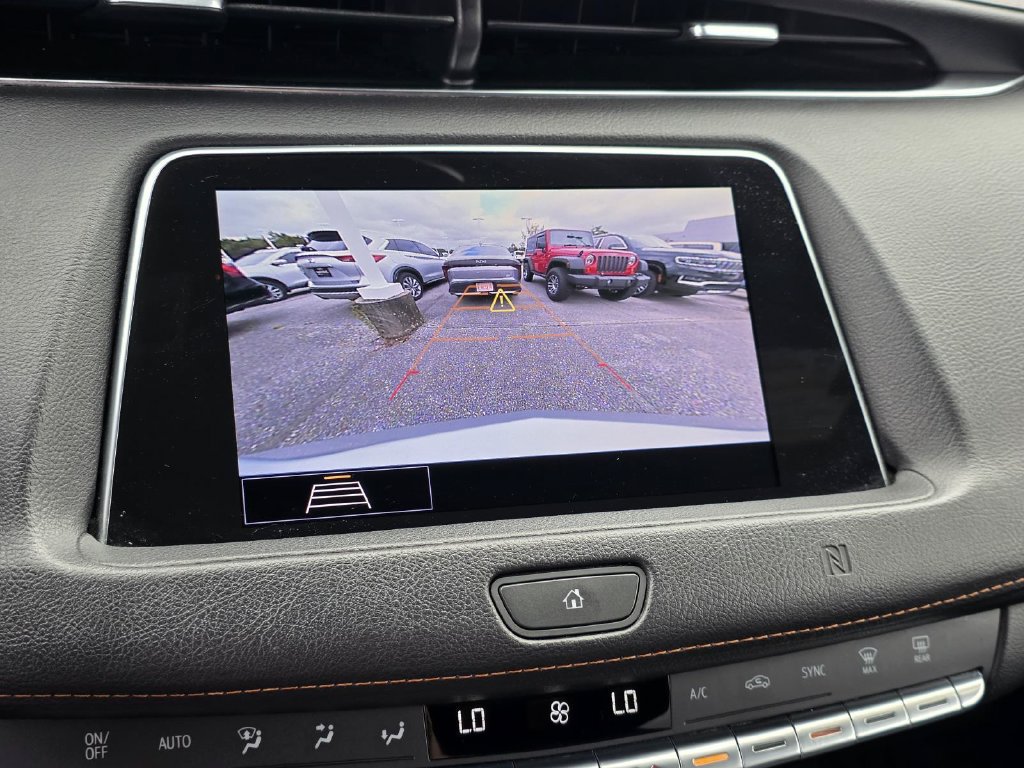 Used 2020 Cadillac XT4 Sport w/ Driver Awareness Package FWD image 16