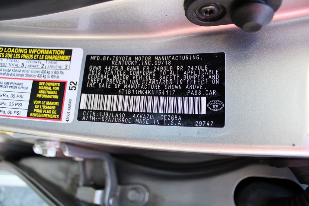 Used 2019 Toyota Camry XLE w/ Navigation Package FWD image 27