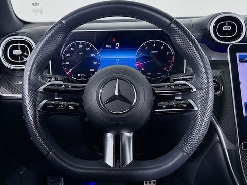 Used 2023 Mercedes-Benz GLC 300 image 18