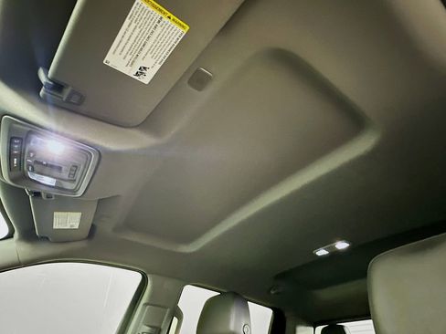 Used 2022 Chevrolet Silverado 1500 LT Trail Boss w/ LT Trail Boss Premium Package image 11