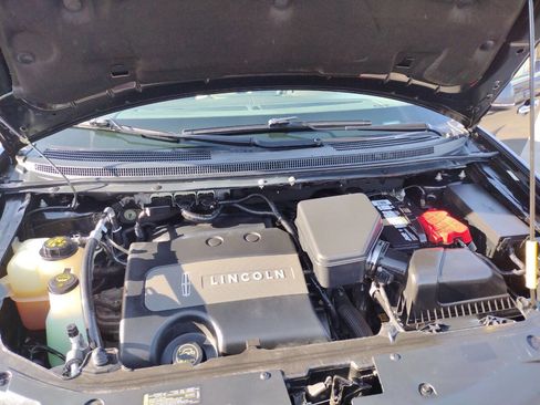 Used 2013 Lincoln MKX FWD image 20
