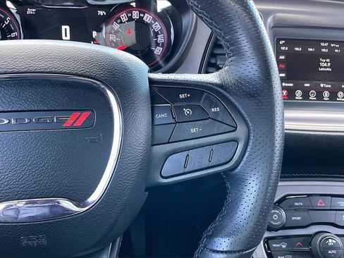 Used 2023 Dodge Challenger SXT w/ Blacktop Package image 9