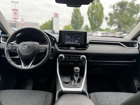 Certified 2022 Toyota RAV4 XLE w/ XLE Grade Weather Package AWD/4WD image 20