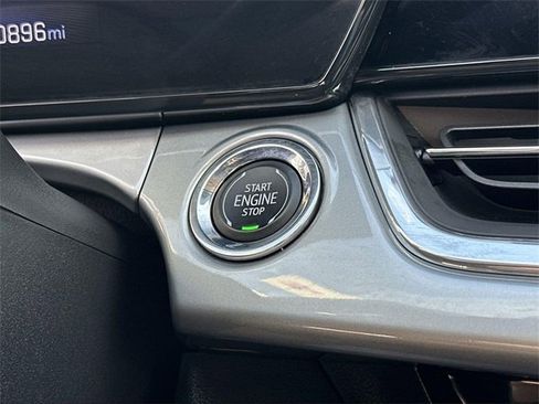 Used 2024 Chevrolet Trax LT w/ Driver Confidence Package image 15