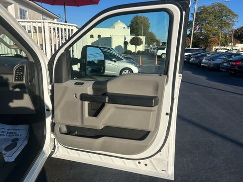 Used 2020 Ford F250 XL w/ Power Equipment Group image 23