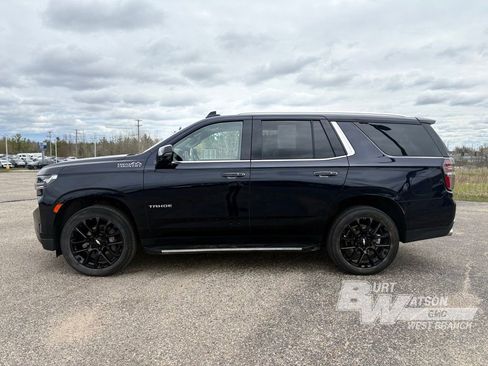 Used 2023 Chevrolet Tahoe High Country AWD/4WD image 3