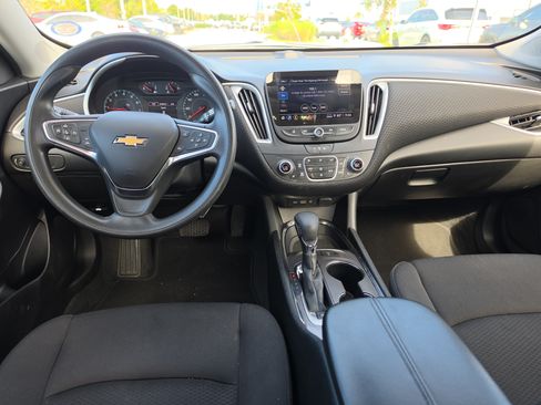 Used 2024 Chevrolet Malibu LT FWD image 8