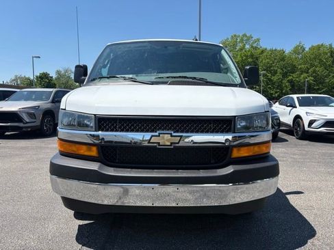 Used 2024 Chevrolet Express 2500 w/ Driver Convenience Package RWD image 16