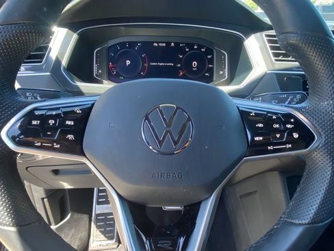 Used 2024 Volkswagen Tiguan SEL R-Line AWD/4WD image 18