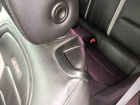 Used 2019 Chevrolet Camaro SS RWD image 6