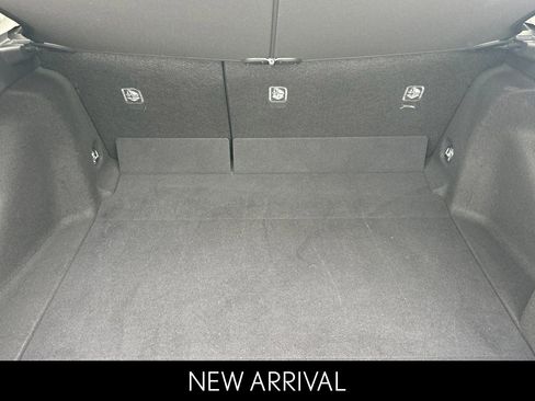 Used 2025 Toyota Prius LE image 16