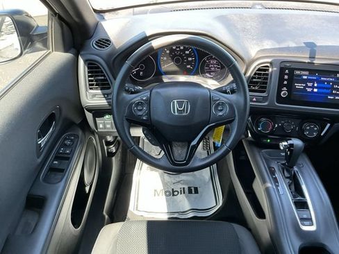 Used 2022 Honda HR-V Sport image 12