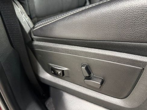 Used 2017 RAM 1500 Laramie image 14