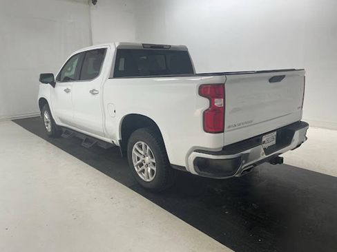 Used 2021 Chevrolet Silverado 1500 LTZ w/ Z71 Off-Road Package AWD/4WD image 3