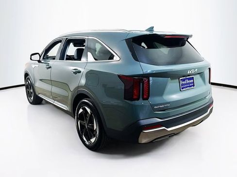 Used 2025 Kia Sorento EX image 8