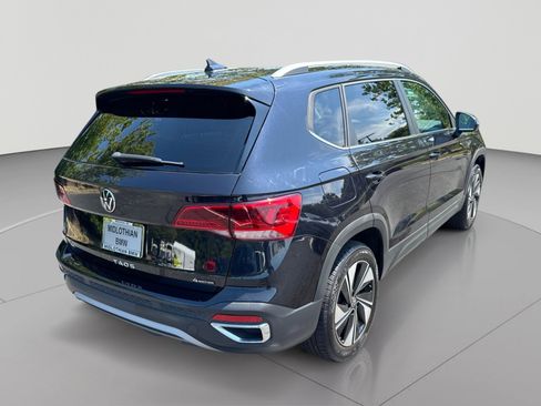 Used 2024 Volkswagen Taos SE AWD/4WD image 37