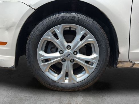 Used 2012 Ford Fusion SE FWD image 21