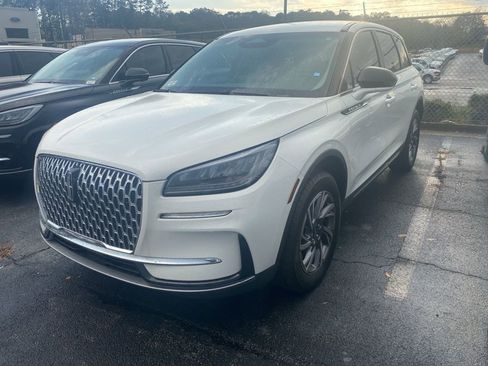 Used 2025 Lincoln Corsair FWD image 3