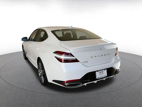 Used 2025 Genesis G70 2.5T image 11