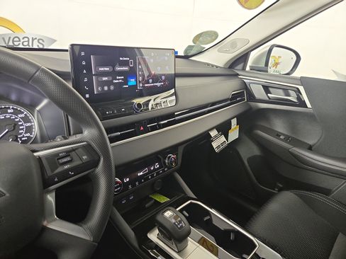 New 2026 Mitsubishi Outlander ES image 24