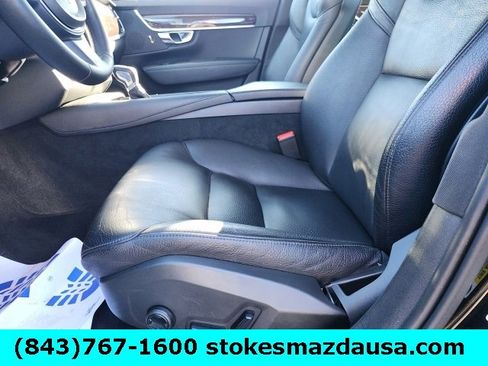 Used 2017 Volvo S90 T5 Momentum w/ Convenience Package image 5