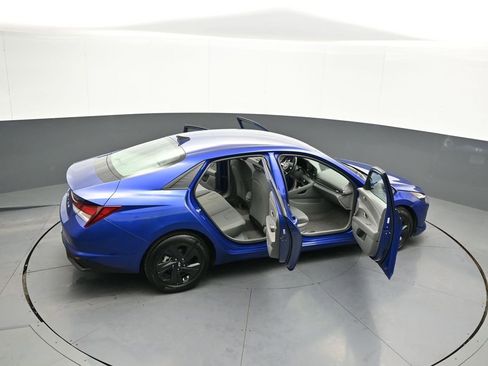 Certified 2023 Hyundai Elantra SEL w/ Cargo Package image 44