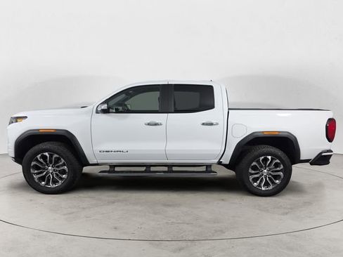 Used 2026 GMC Canyon Denali AWD/4WD image 2