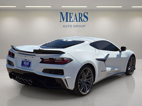 Used 2024 Chevrolet Corvette Z06 w/ Battery Protection Package image 5