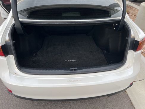 Used 2018 Lexus IS 300 image 17