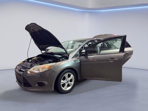 Used 2014 Ford Focus SE image 9