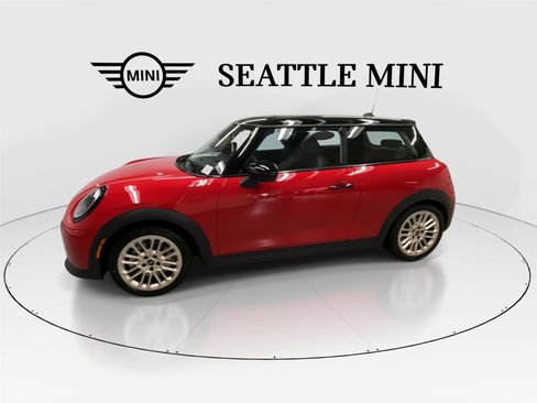 Certified 2025 MINI Cooper S image 6