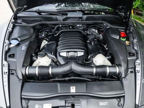 Used 2013 Porsche Cayenne GTS AWD/4WD image 84