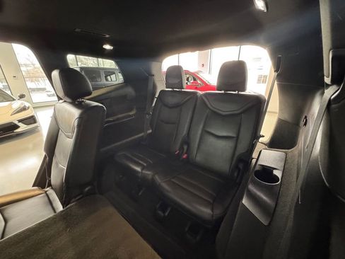 Used 2022 Cadillac XT6 Premium Luxury image 19