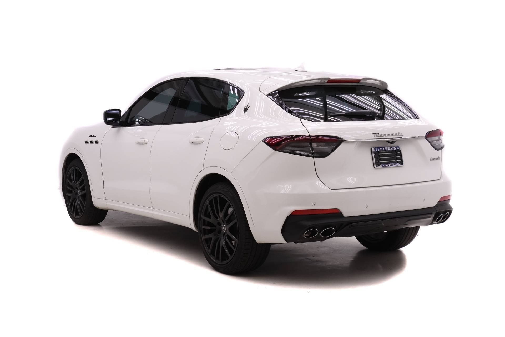 Used 2024 Maserati Levante Modena Ultima AWD/4WD image 6
