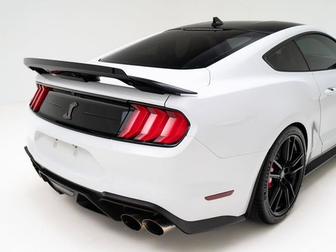 Used 2022 Ford Mustang Shelby GT500 w/ Technology Package RWD image 53