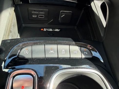 Certified 2023 Buick Envision Avenir FWD image 34