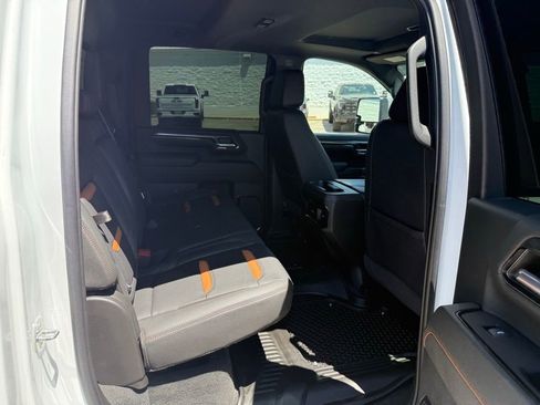 Used 2024 GMC Sierra 3500 AT4 w/ AT4 Premium Plus Package AWD/4WD image 26
