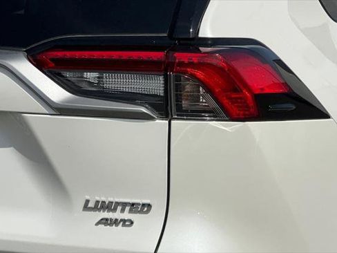 Certified 2022 Toyota RAV4 Limited image 33