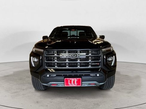 New 2026 GMC Canyon AT4 w/ AT4 Premium Package AWD/4WD image 9