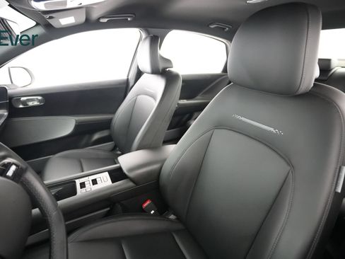 Used 2024 Hyundai Ioniq 6 Limited RWD image 4