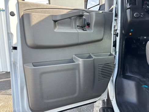 Used 2023 Chevrolet Express 2500 w/ Driver Convenience Package RWD image 39