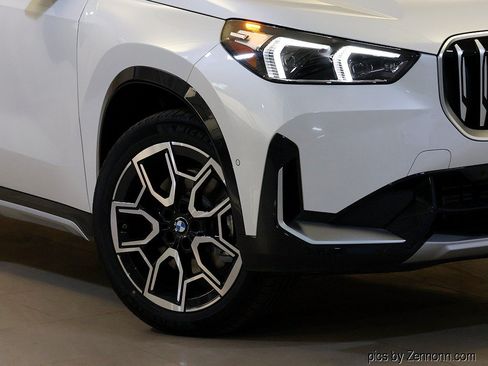 New 2026 BMW X1 xDrive28i w/ Technology Package AWD/4WD image 3