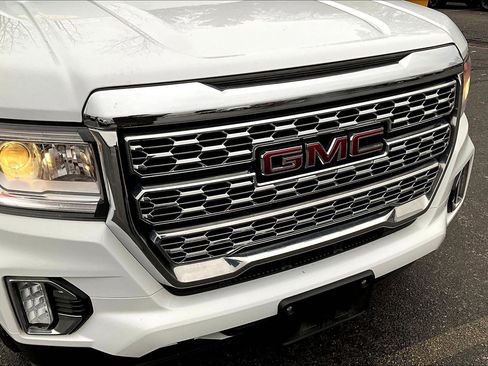 Used 2022 GMC Canyon Denali image 24