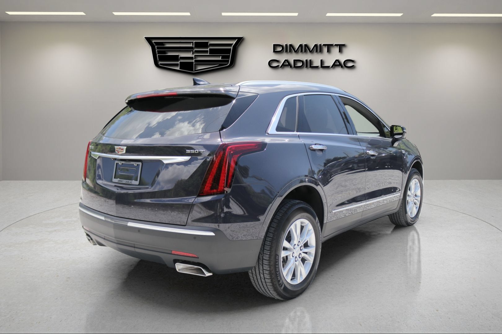 Used 2024 Cadillac XT5 Luxury FWD image 5