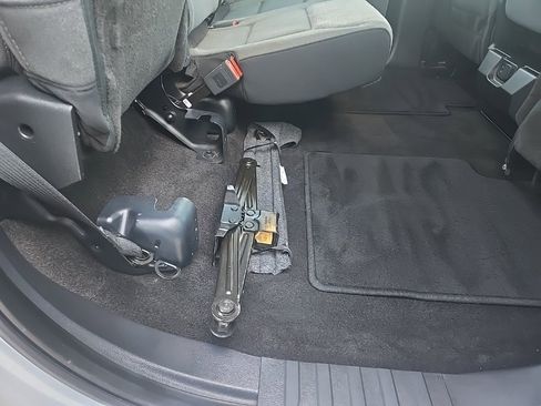 Used 2023 Ford F150 XLT image 88