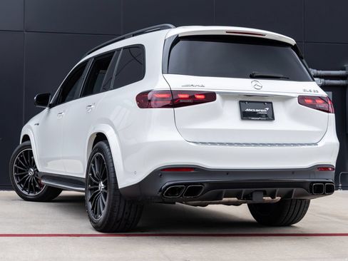 Used 2025 Mercedes-Benz GLS 63 AMG 4MATIC image 6