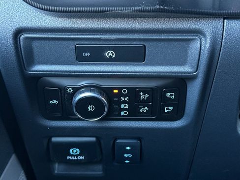 New 2025 Ford F150 Platinum w/ FX4 Off-Road Package image 26